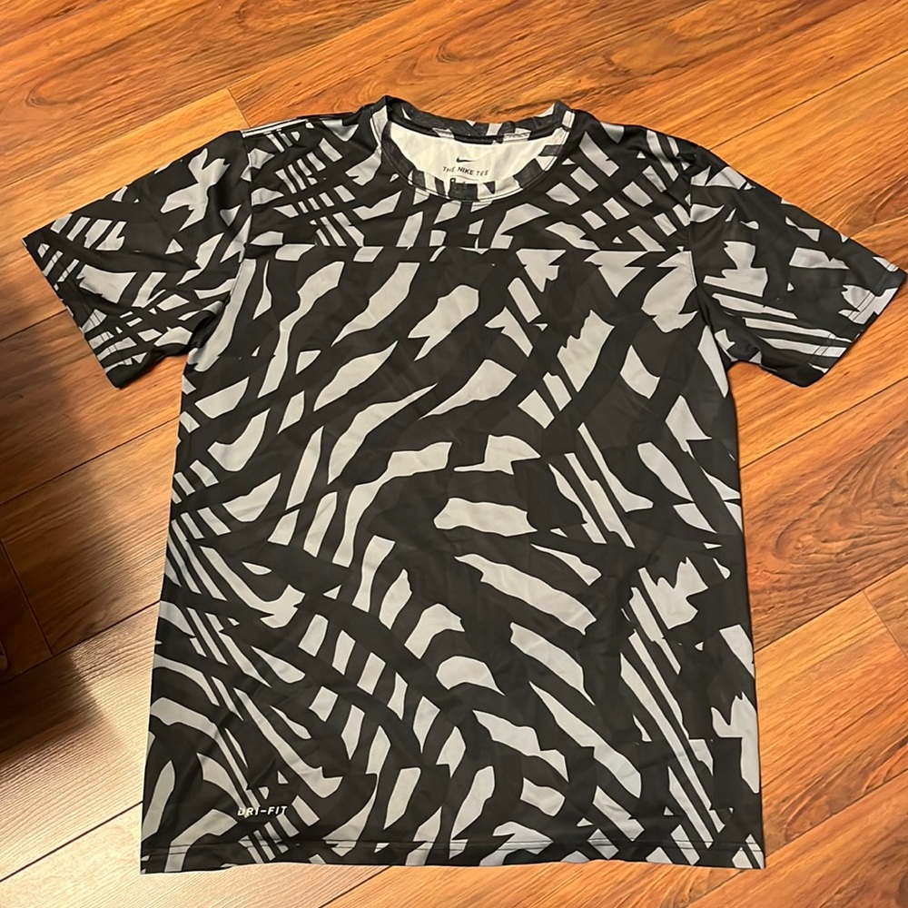 Nike Dri-Fit Shirt 🟪